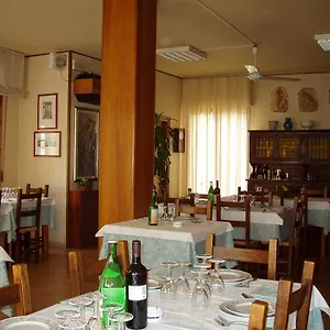 albergo-ristorante-taverna-dalla-lisina.it-tuscanyhotel.com/